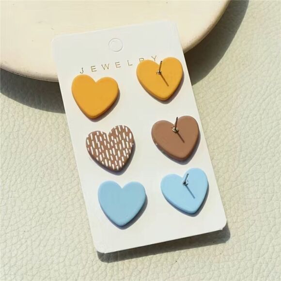 ✨🤎 Darling BoHo 6 Pairs Heart Shaped Stud Earrings 💛💙  ✨ - Picture 8 of 17